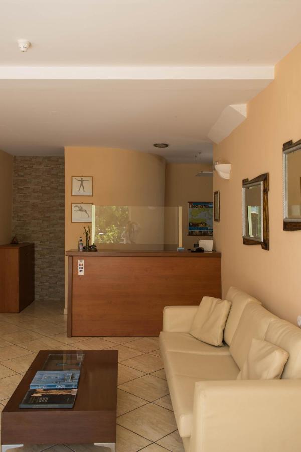Mirtia Hotel Пефкі Екстер'єр фото